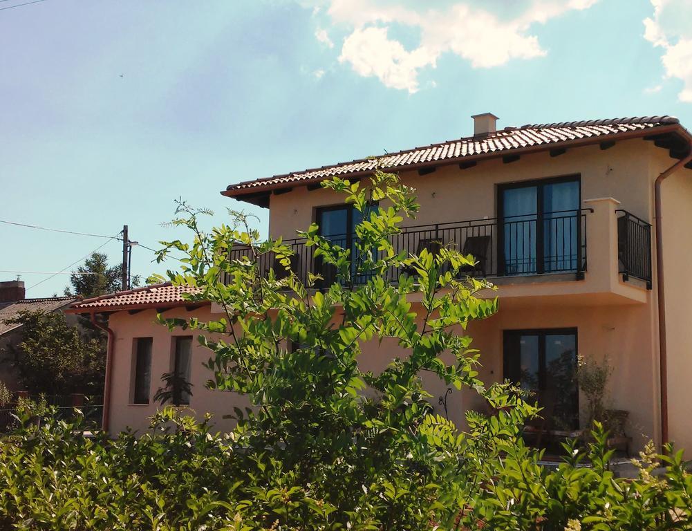 Azur Villa Balatonalmádi Zewnętrze zdjęcie