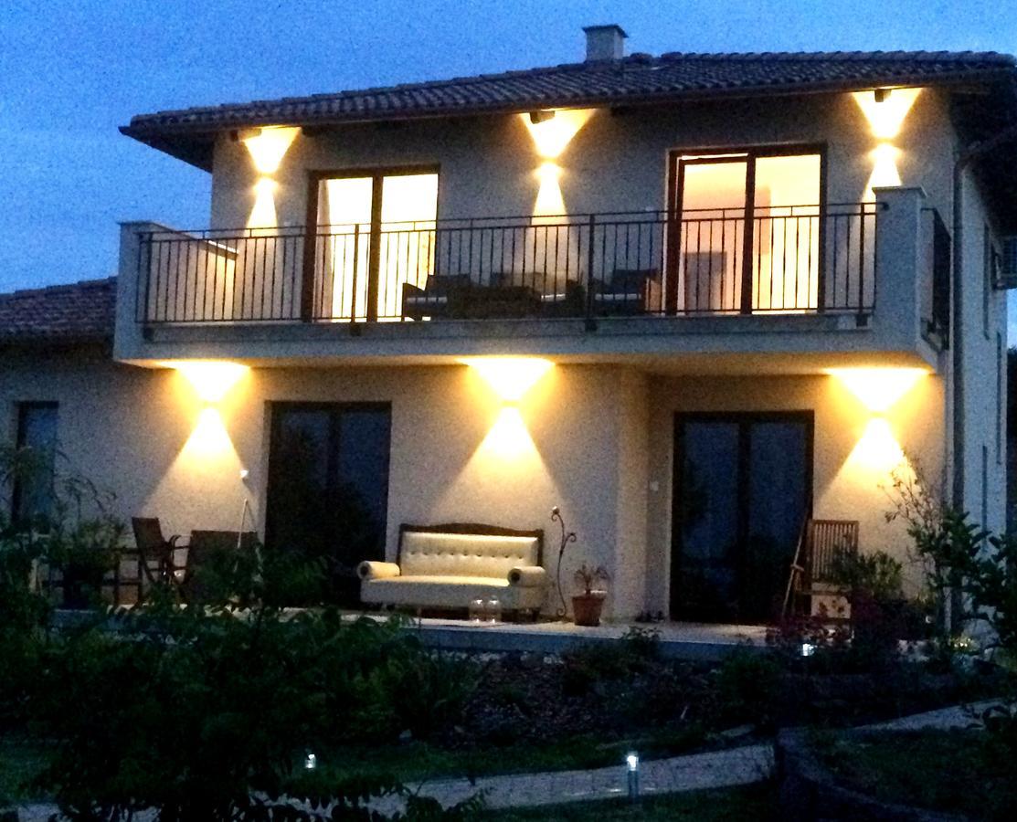 Azur Villa Balatonalmádi Zewnętrze zdjęcie
